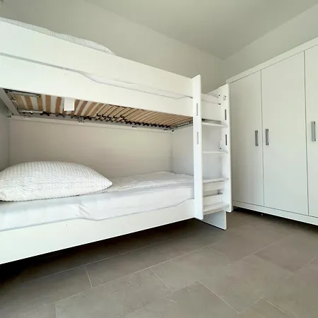 Apartment Seaview W03