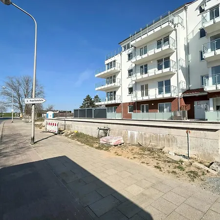 Sea-view W03 Apartment *