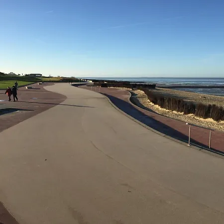 Seaview W03 Apartment *